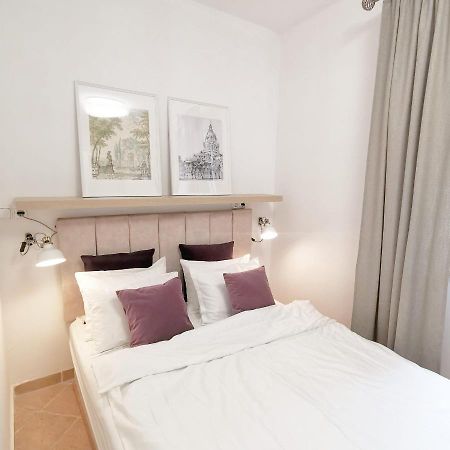 Hillside Apartment With Ac & Heating In Grande Maison Budapest Esterno foto
