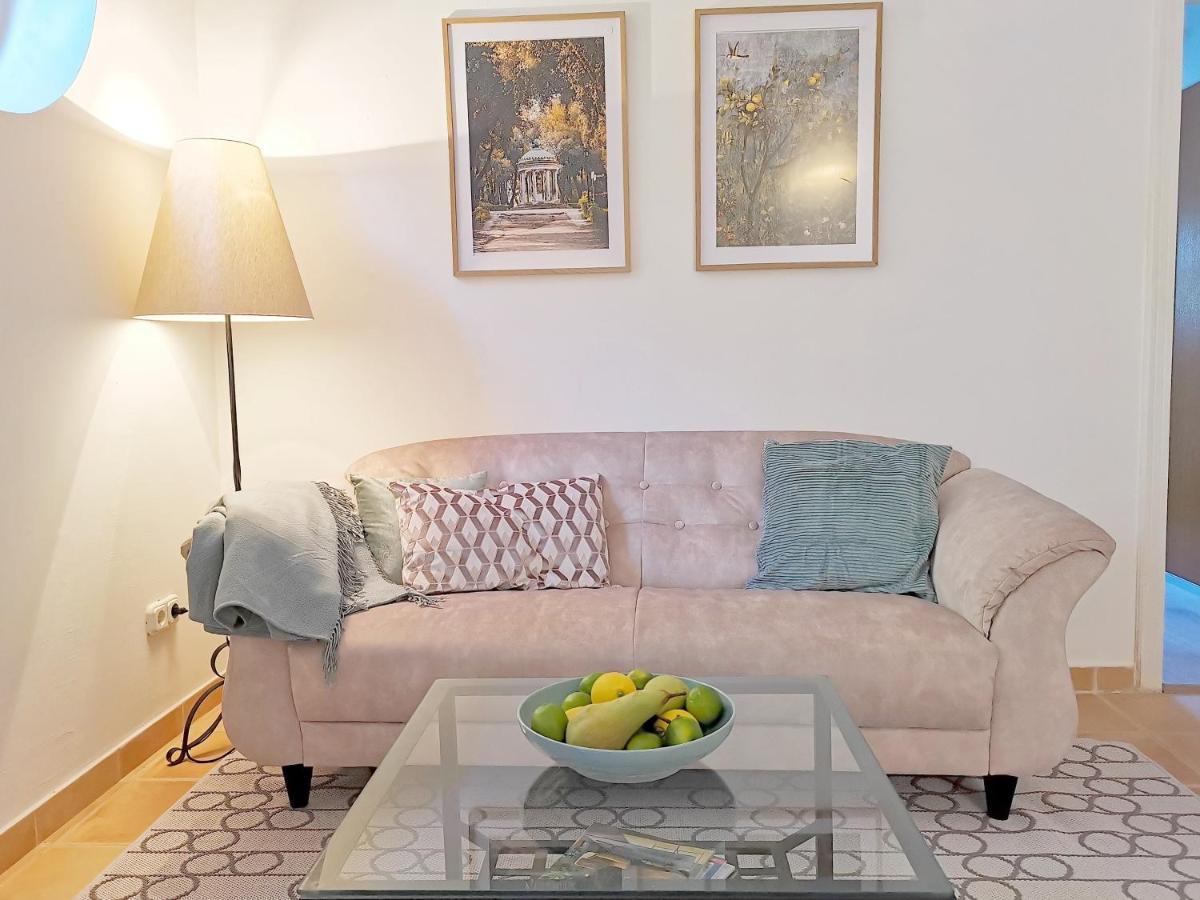 Hillside Apartment With Ac & Heating In Grande Maison Budapest Esterno foto